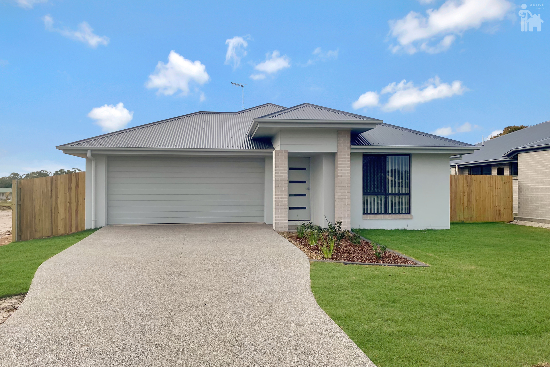 57 Wattle Street, Point Vernon, QLD 4655 AUS