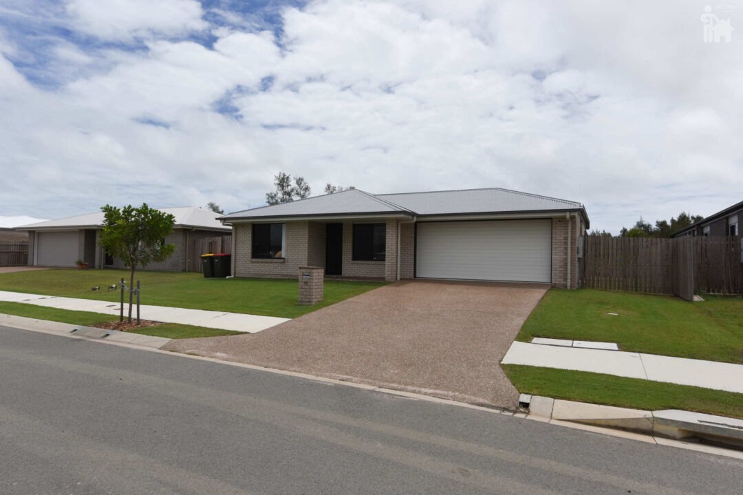 60 Girraween Way, Eli Waters, QLD 4655 AUS