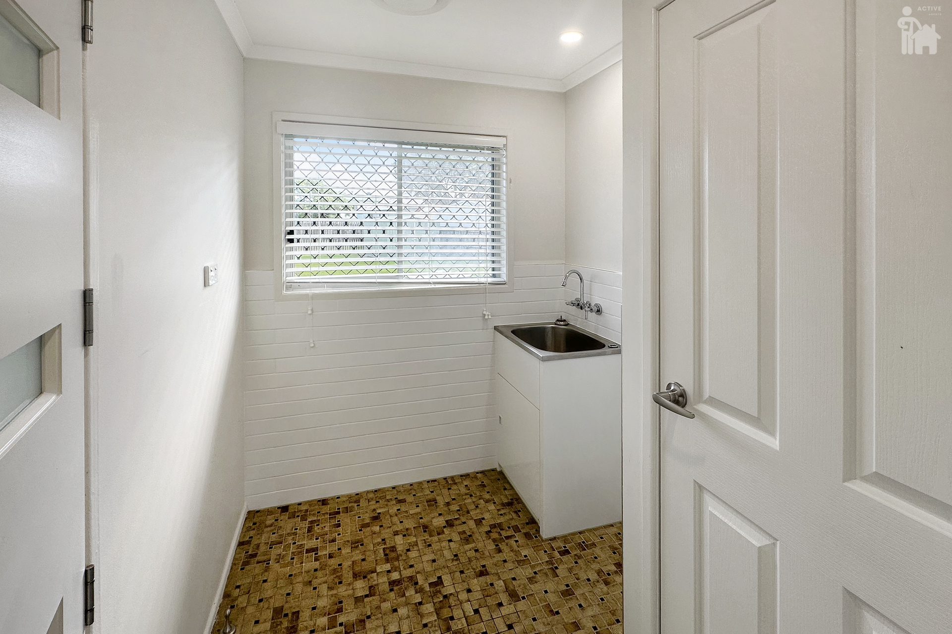 5 Banksia Street, Point Vernon, QLD 4655 AUS