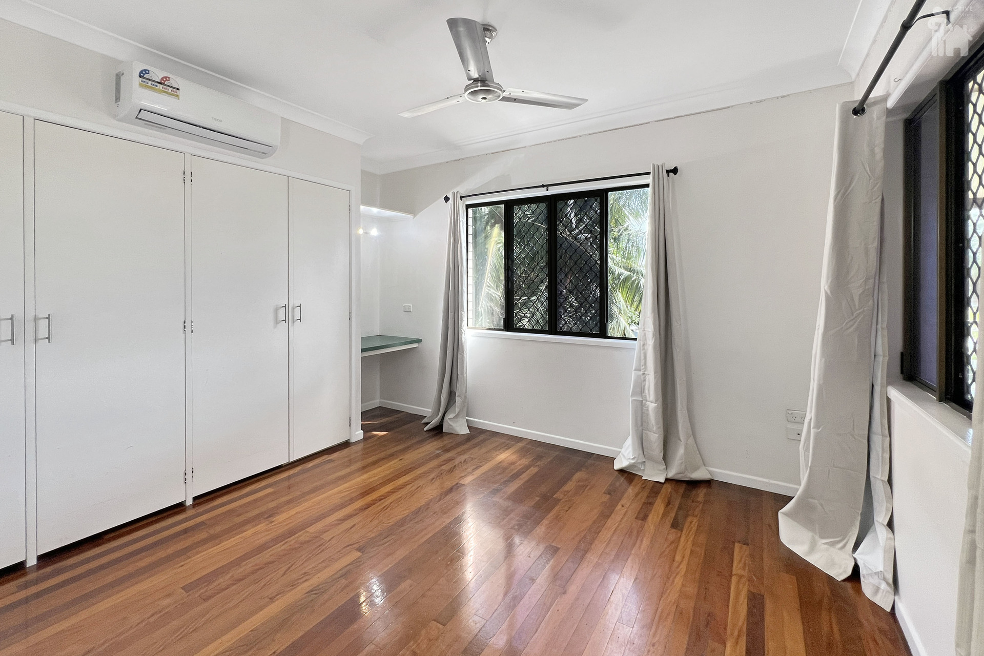 298 Torquay Terrace, Torquay, QLD 4655 AUS