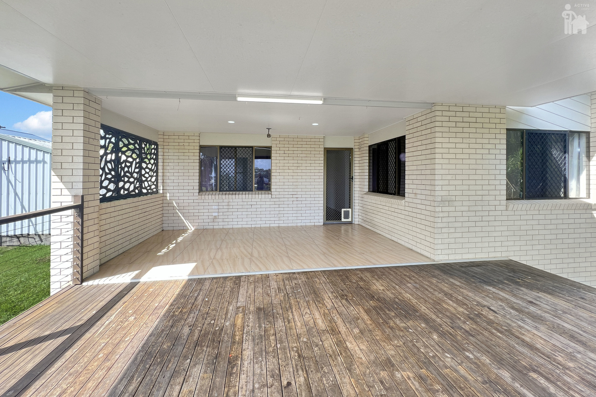 298 Torquay Terrace, Torquay, QLD 4655 AUS