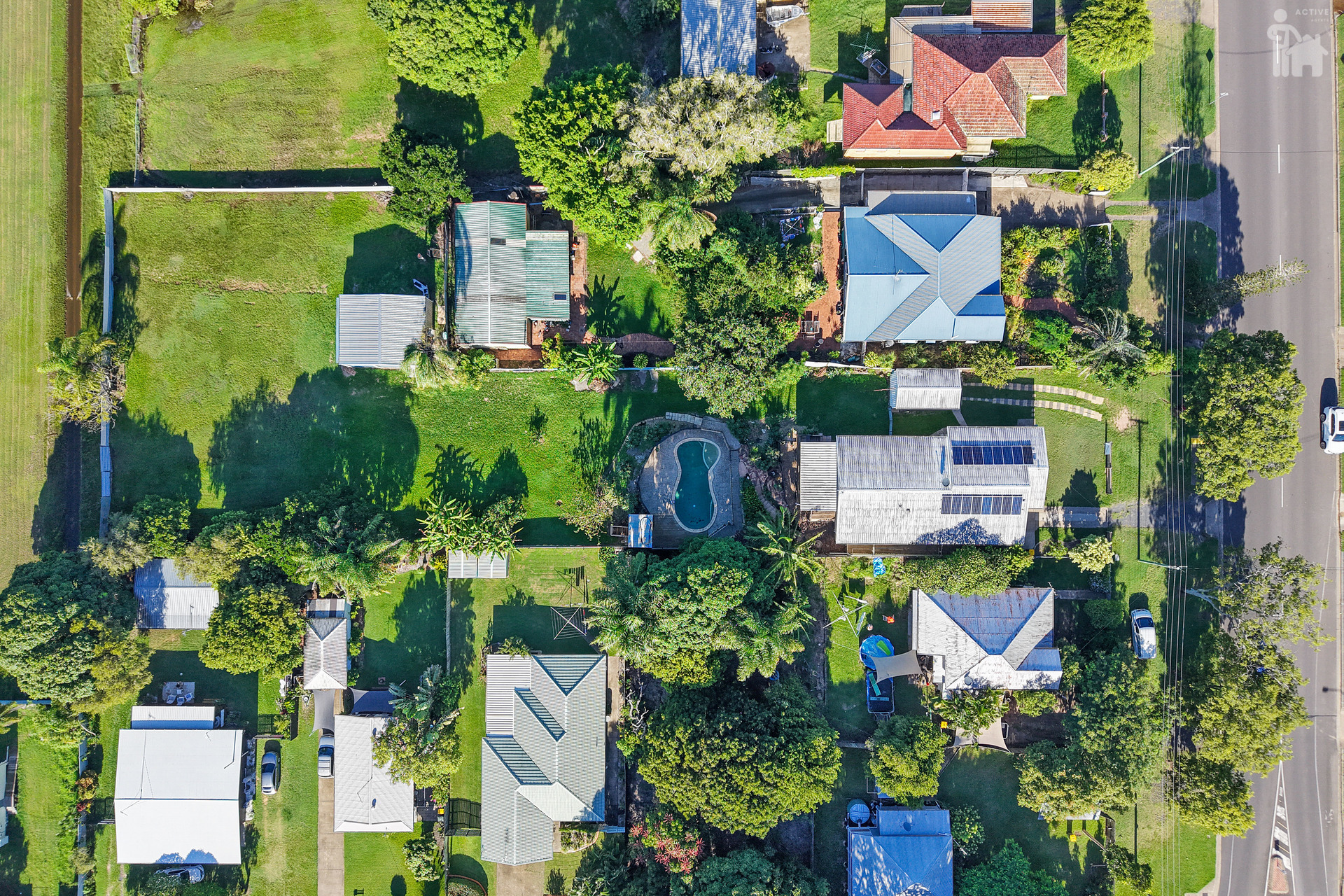 298 Torquay Terrace, Torquay, QLD 4655 AUS