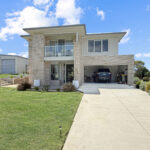 7-15 Edgecumbe Close, River Heads, QLD 4655 AUS