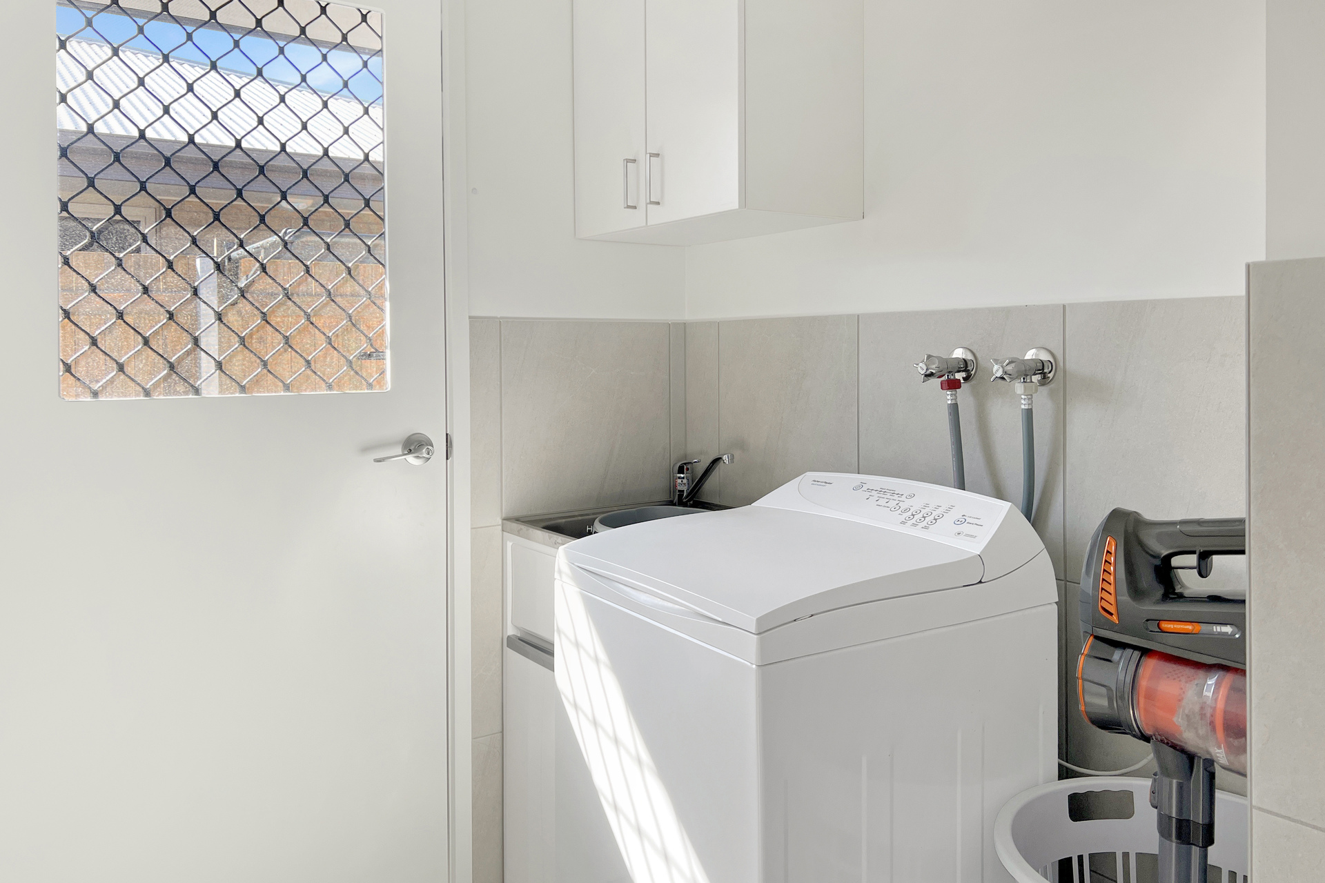 1 Seagrass Lane, Eli Waters, QLD 4655 AUS