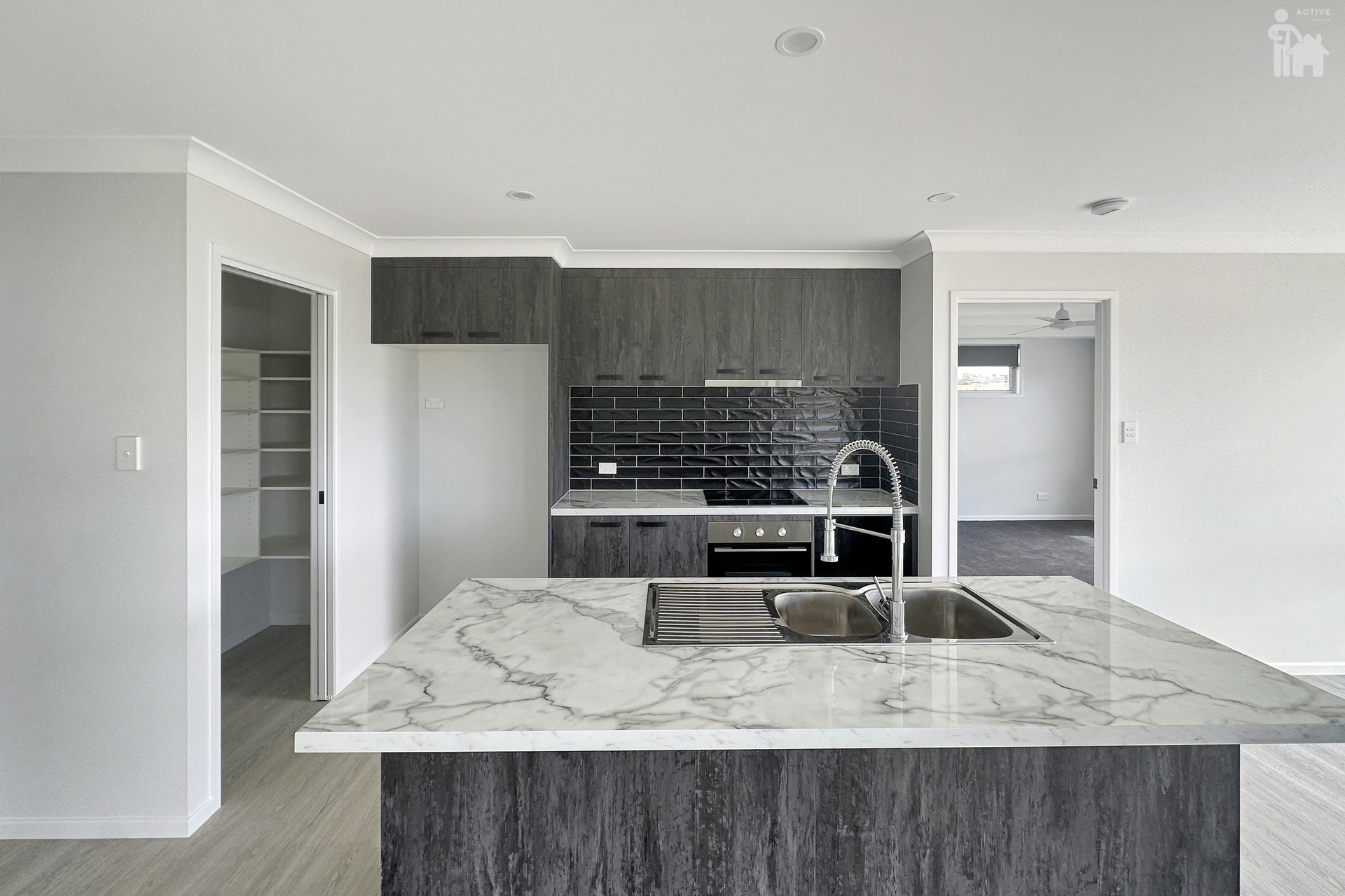 94 Samarai Drive, Kawungan, QLD 4655 AUS