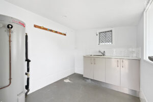 24 King Street, Urangan, QLD 4655 AUS