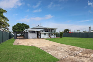 24 King Street, Urangan, QLD 4655 AUS