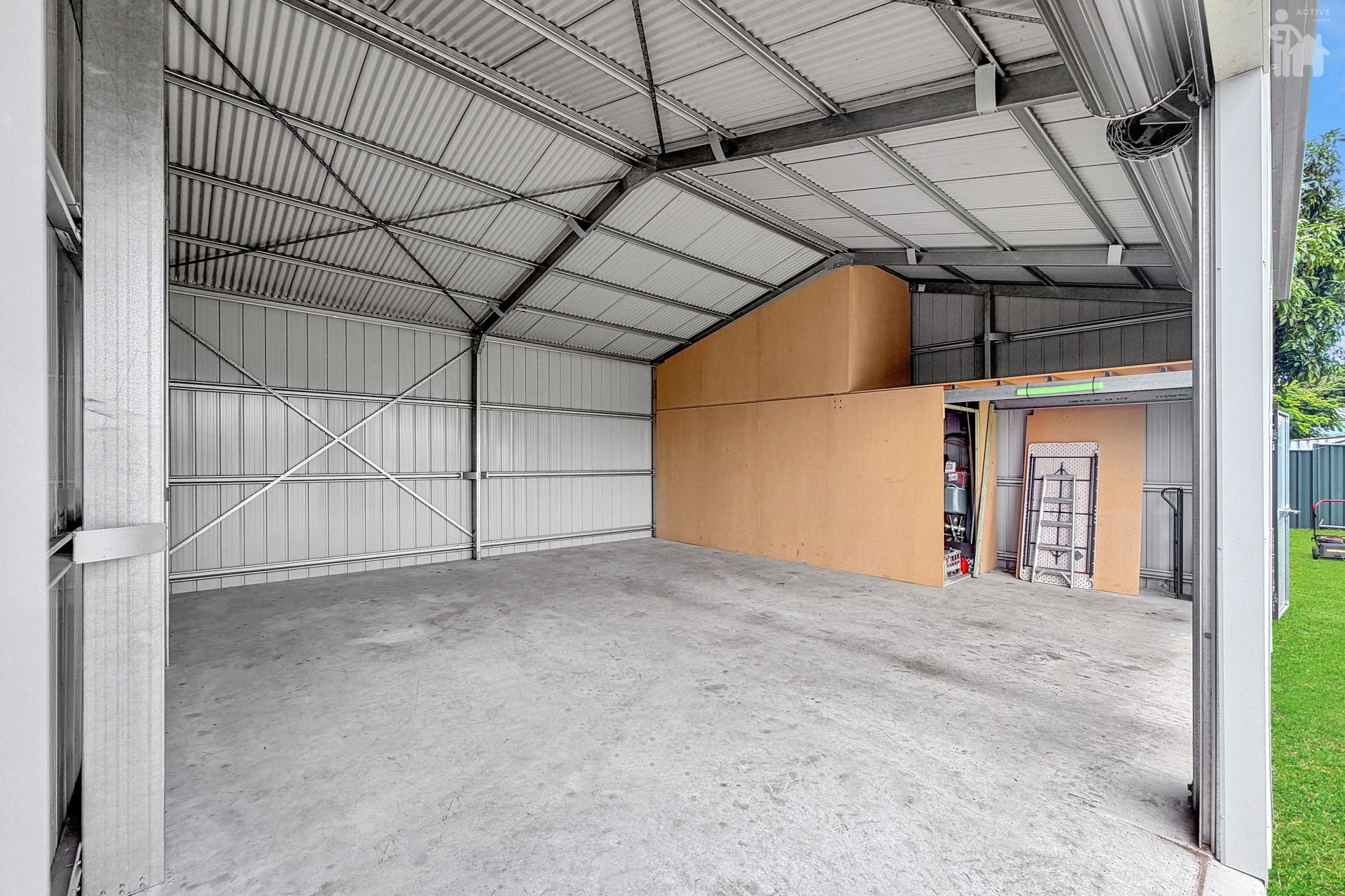 24 King Street, Urangan, QLD 4655 AUS