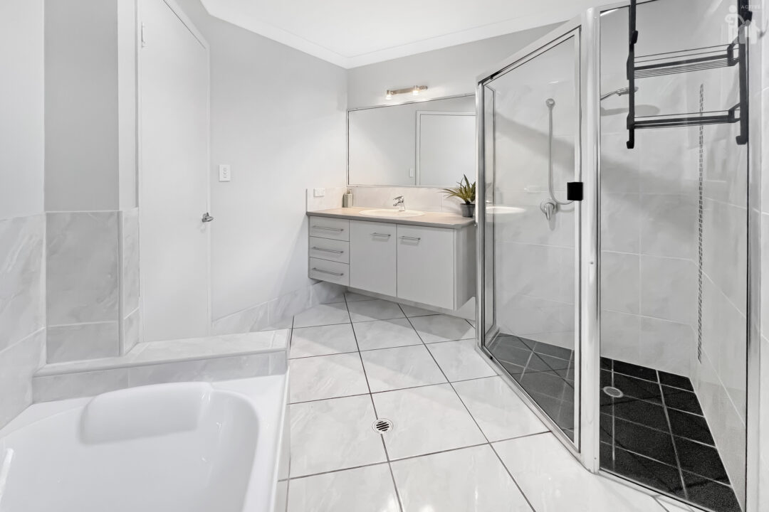 3 Parklink West Avenue, Wondunna, QLD 4655 AUS