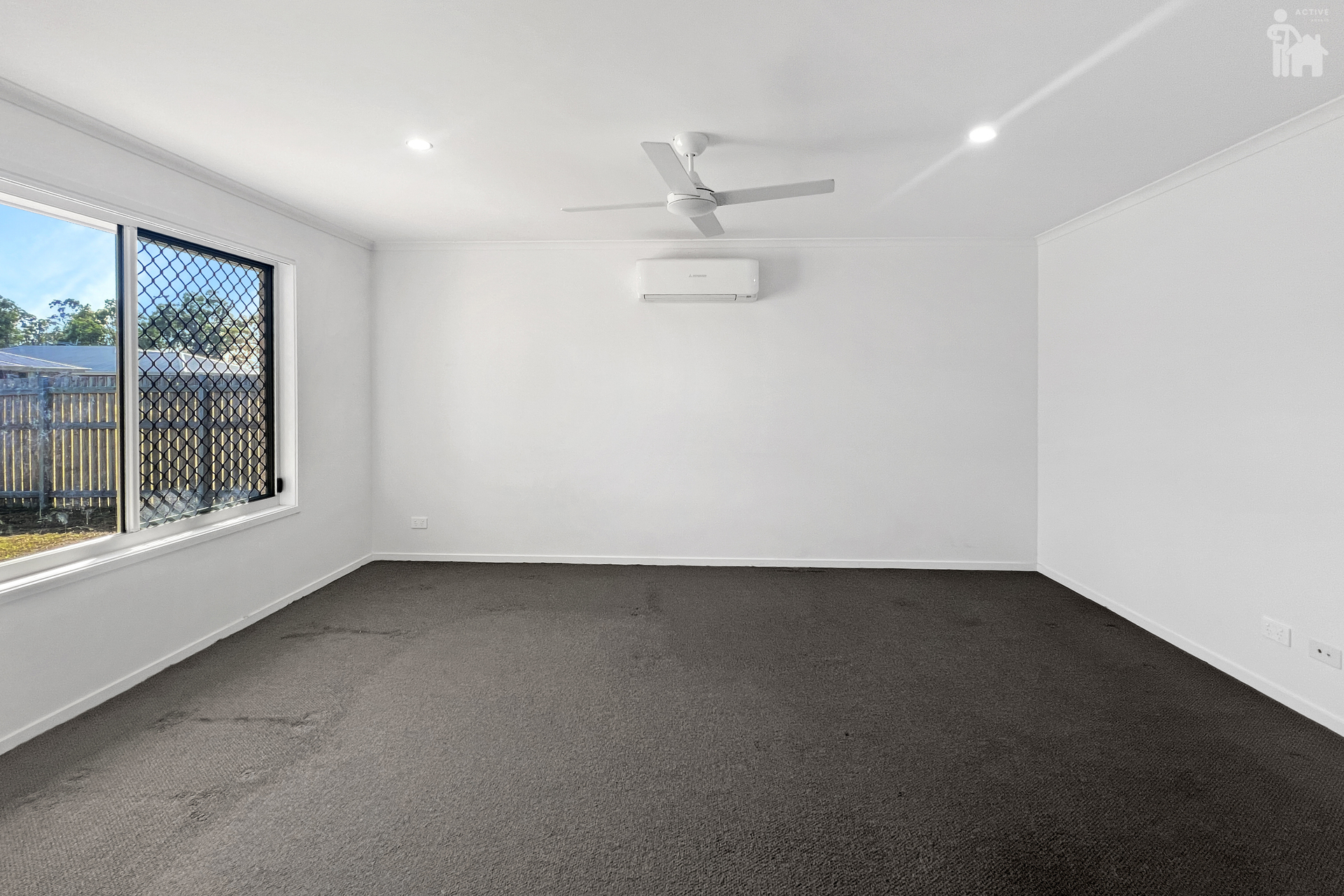 61 Girraween Way, Eli Waters, QLD 4655 AUS