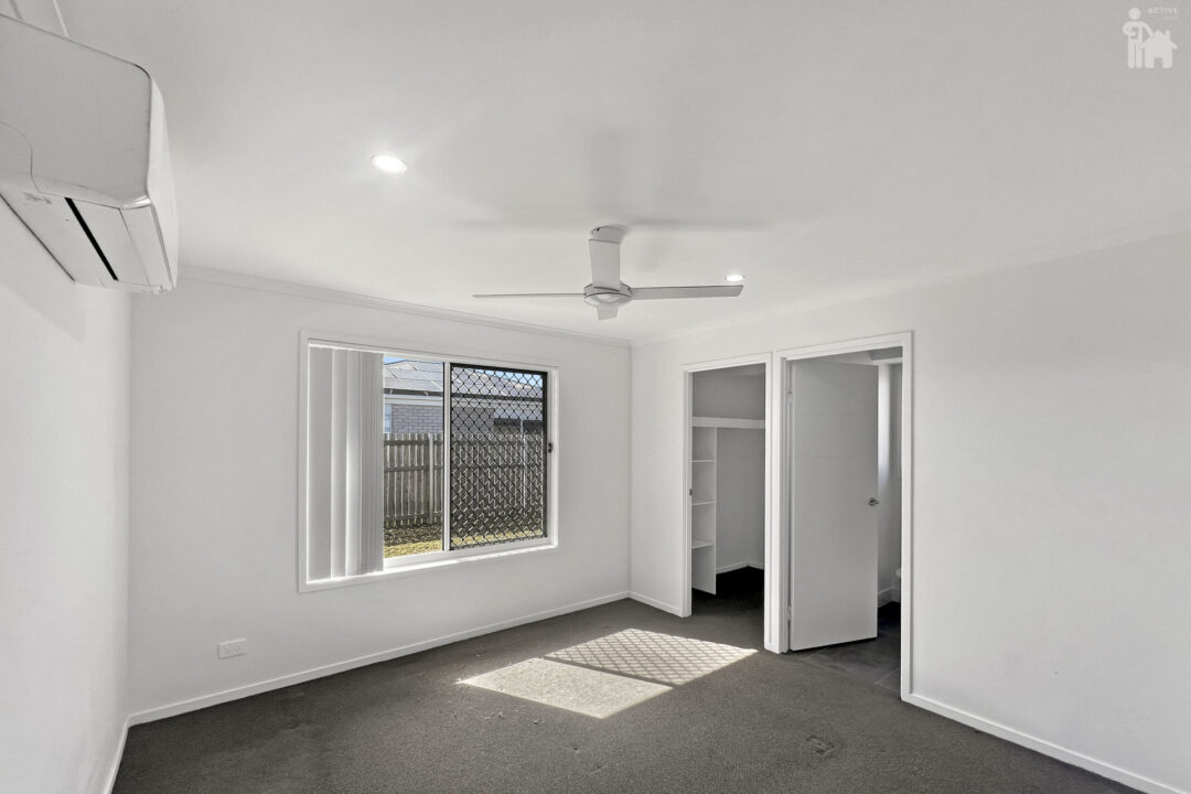 61 Girraween Way, Eli Waters, QLD 4655 AUS
