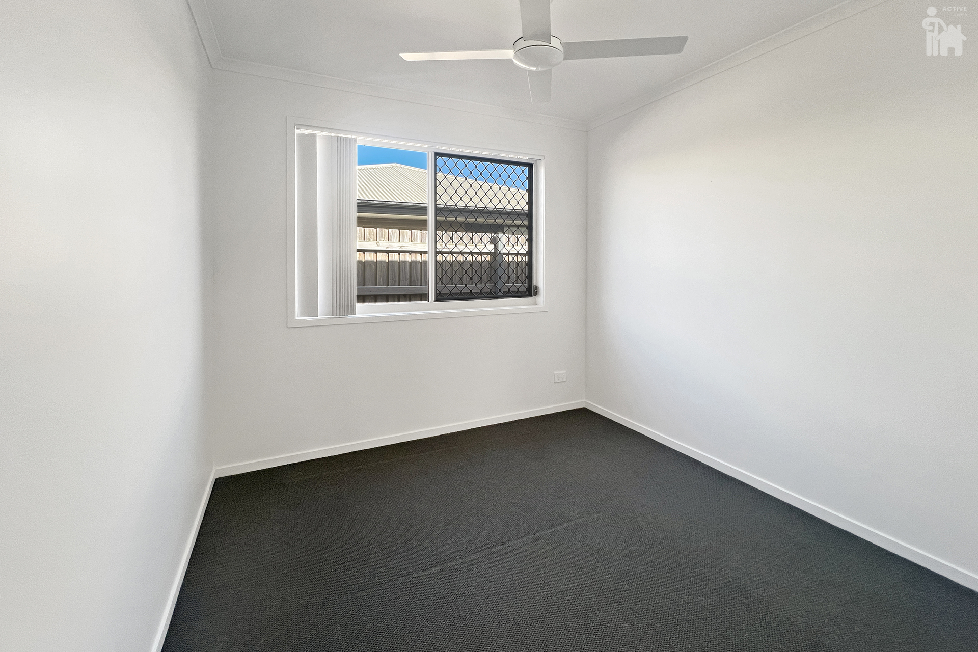 61 Girraween Way, Eli Waters, QLD 4655 AUS