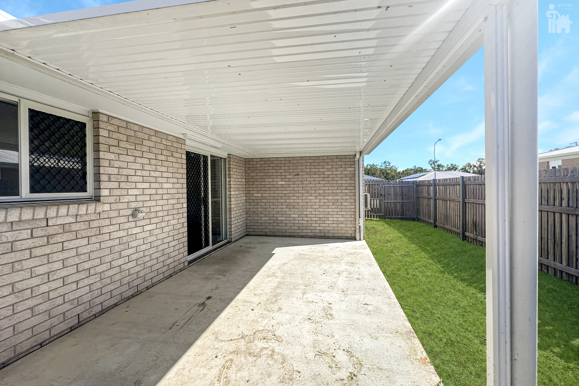 61 Girraween Way, Eli Waters, QLD 4655 AUS