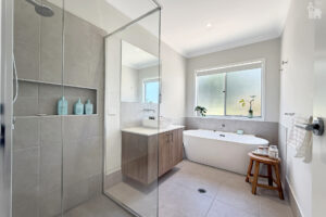 7-15 Edgecumbe Close, River Heads, QLD 4655 AUS