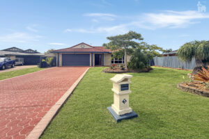 5 Whistler Court, Eli Waters, QLD 4655