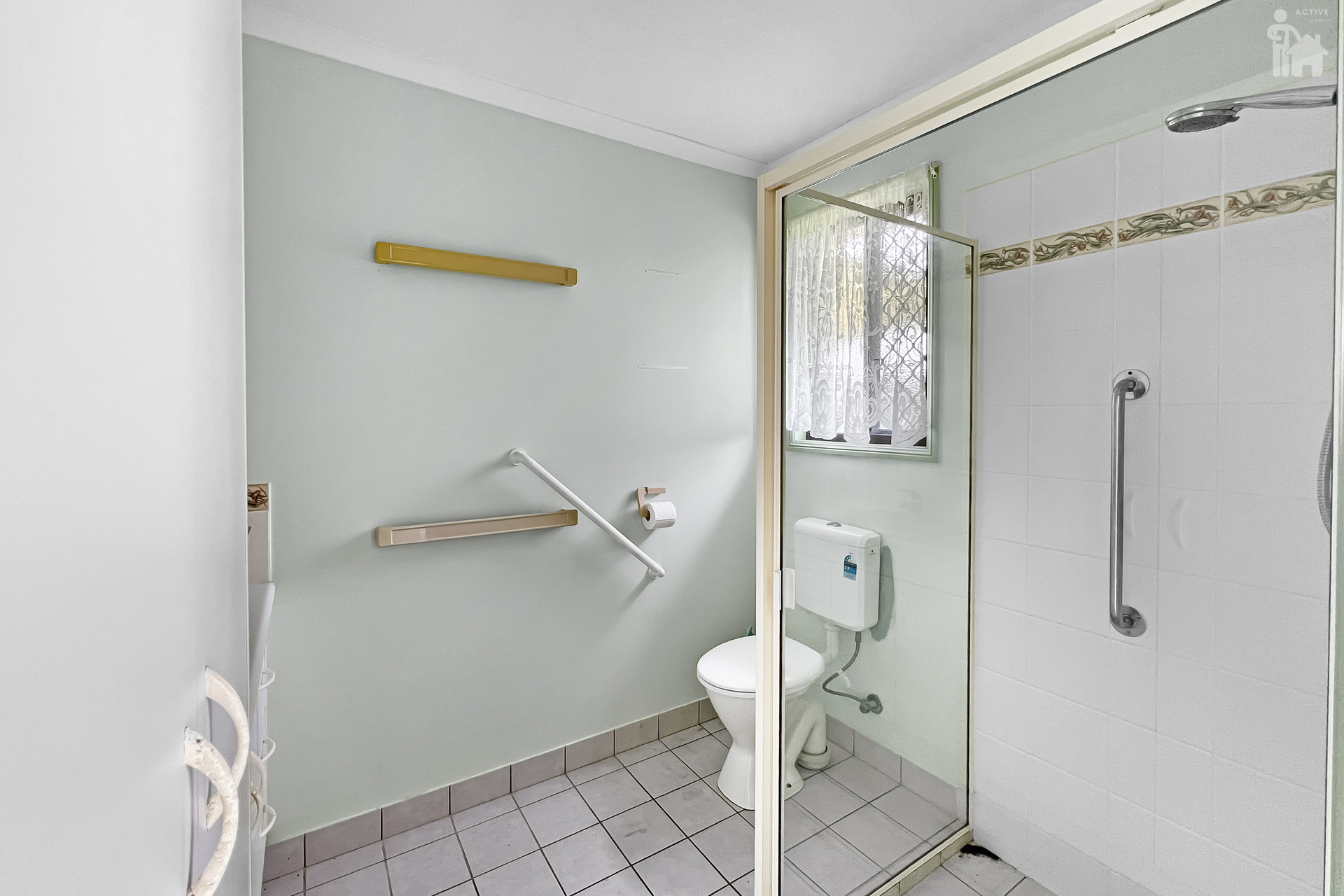 26A Hughes Road, Urangan, QLD 4655 AUS