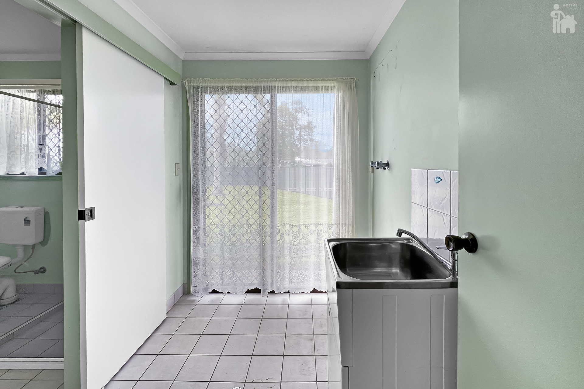 26A Hughes Road, Urangan, QLD 4655 AUS