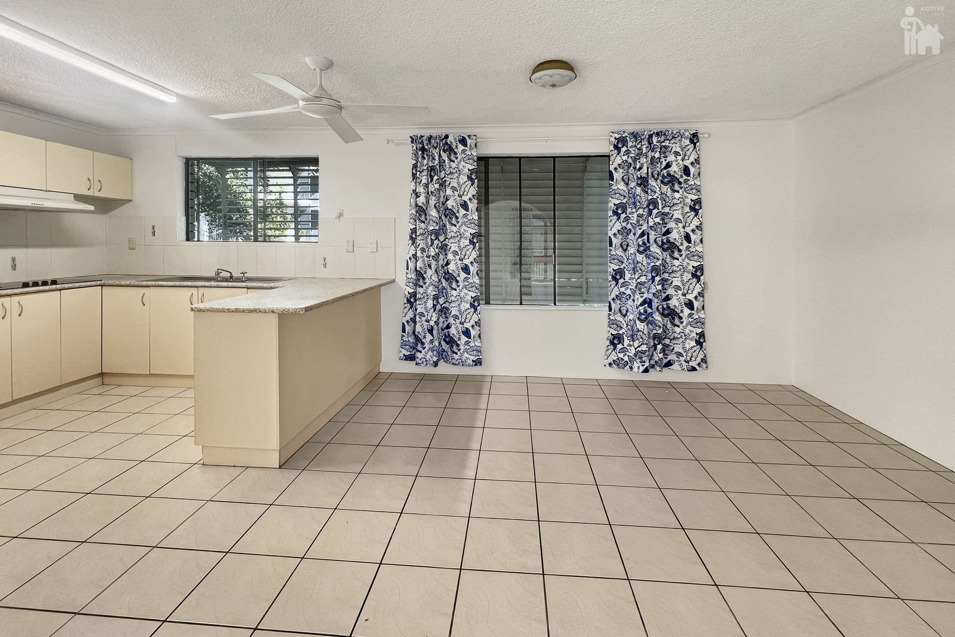 10/372 The Esplanade, Scarness, QLD 4655 AUS