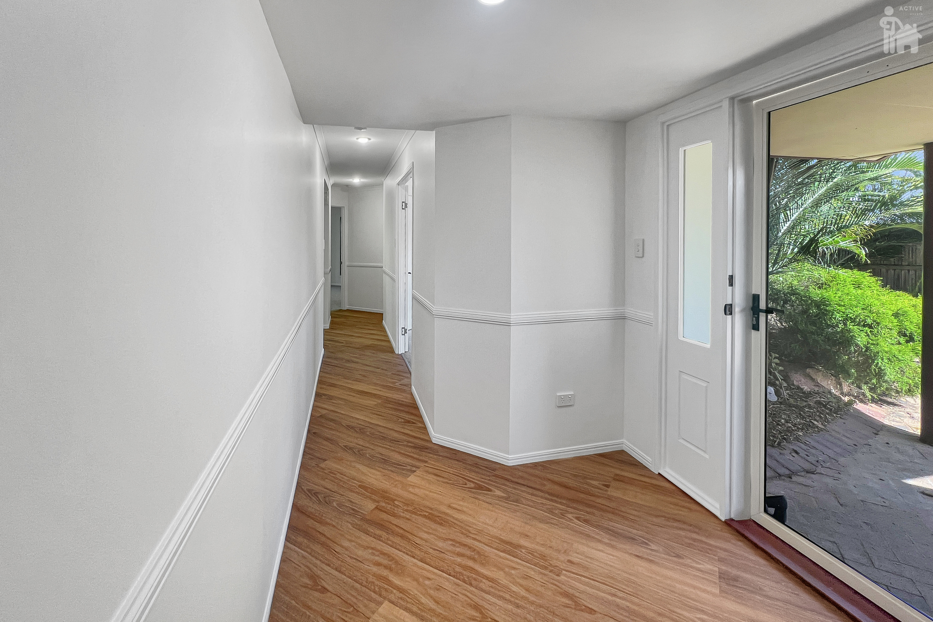 14 Whimbrel Grove, Eli Waters, QLD 4655 AUS