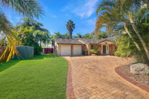 14 Whimbrel Grove, Eli Waters, QLD 4655