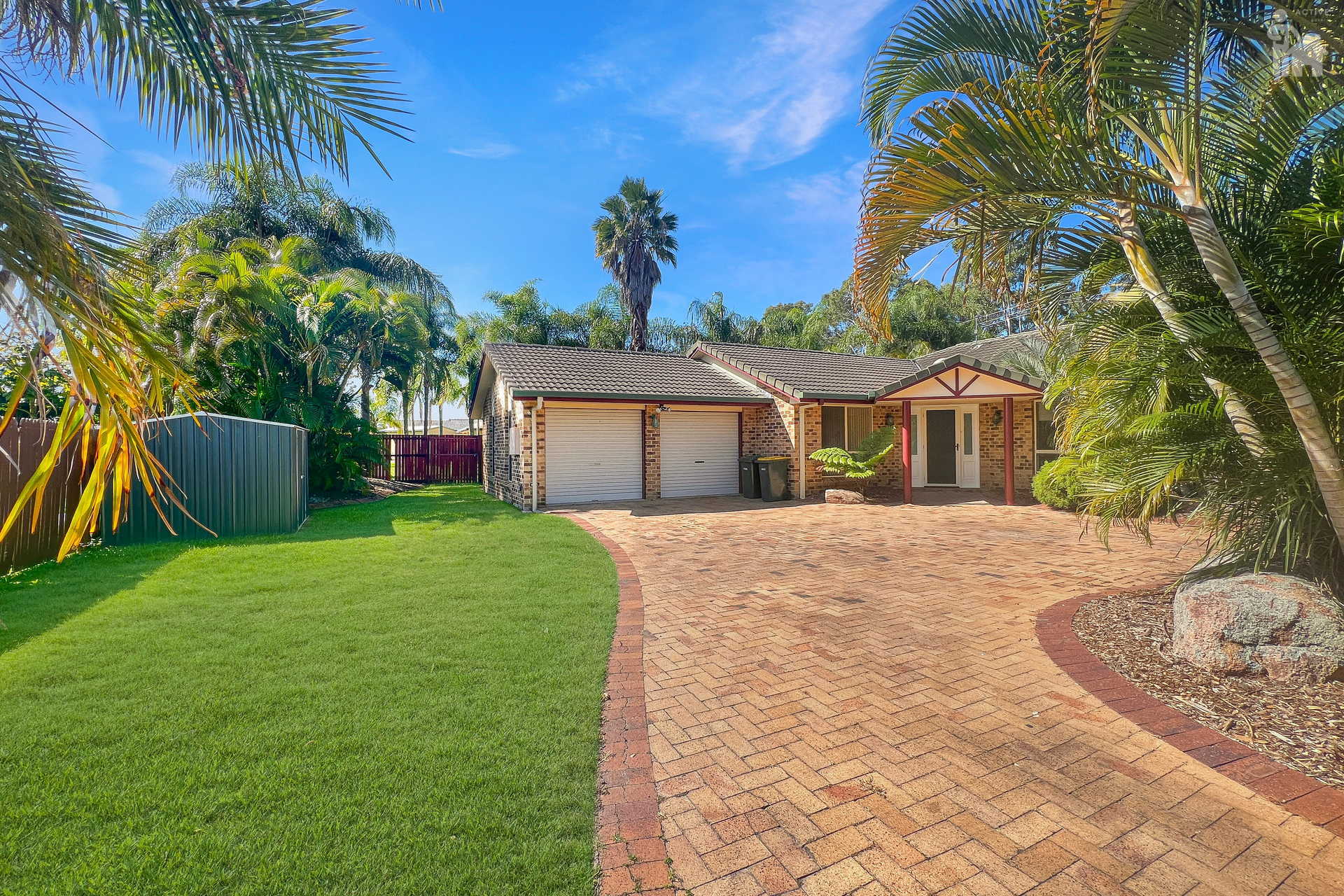 14 Whimbrel Grove, Eli Waters, QLD 4655 AUS