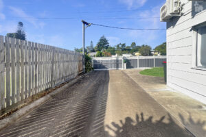 1B/404 Esplanade, Torquay, QLD 4655 AUS