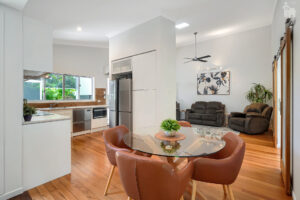 2/196 Cypress Street, Urangan, QLD 4655 AUS