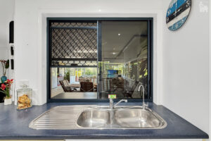 4 Faraday Court, Urraween, QLD 4655 AUS