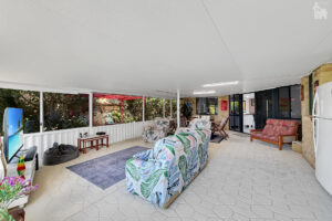 4 Faraday Court, Urraween, QLD 4655 AUS