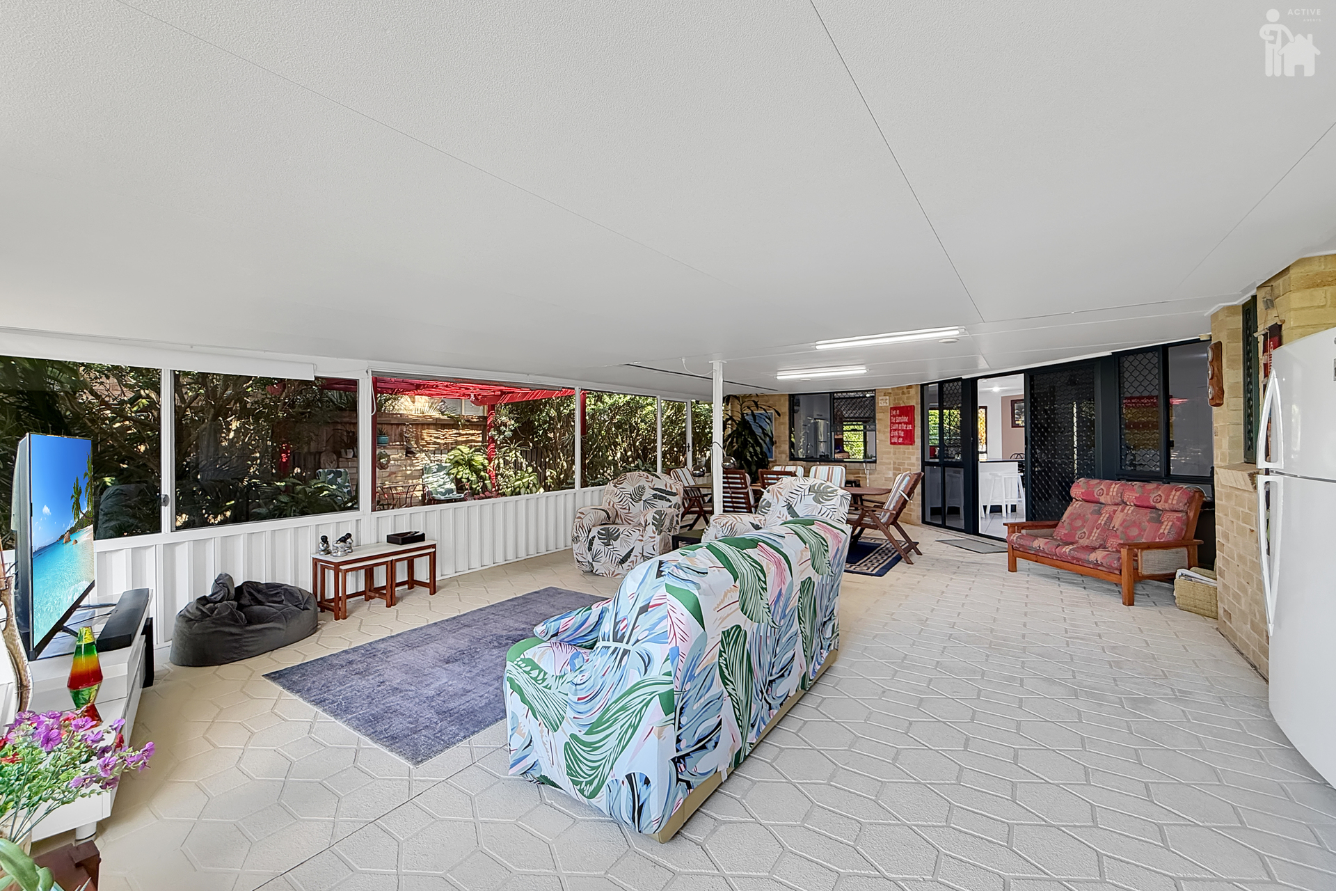 4 Faraday Court, Urraween, QLD 4655 AUS