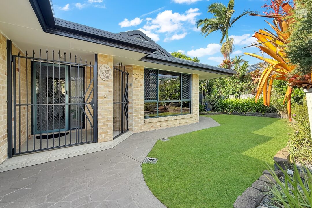 4 Faraday Court, Urraween, QLD 4655 AUS