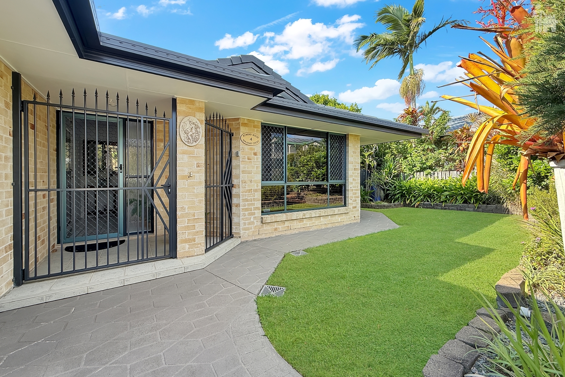 4 Faraday Court, Urraween, QLD 4655 AUS