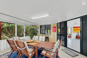 4 Faraday Court, Urraween, QLD 4655 AUS