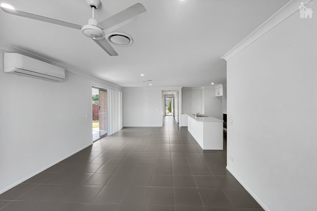 16 Wylie Way, Urraween, QLD 4655 AUS