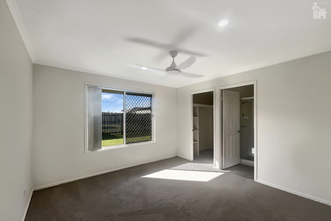 8 Protector Way, Eli Waters, QLD 4655 AUS