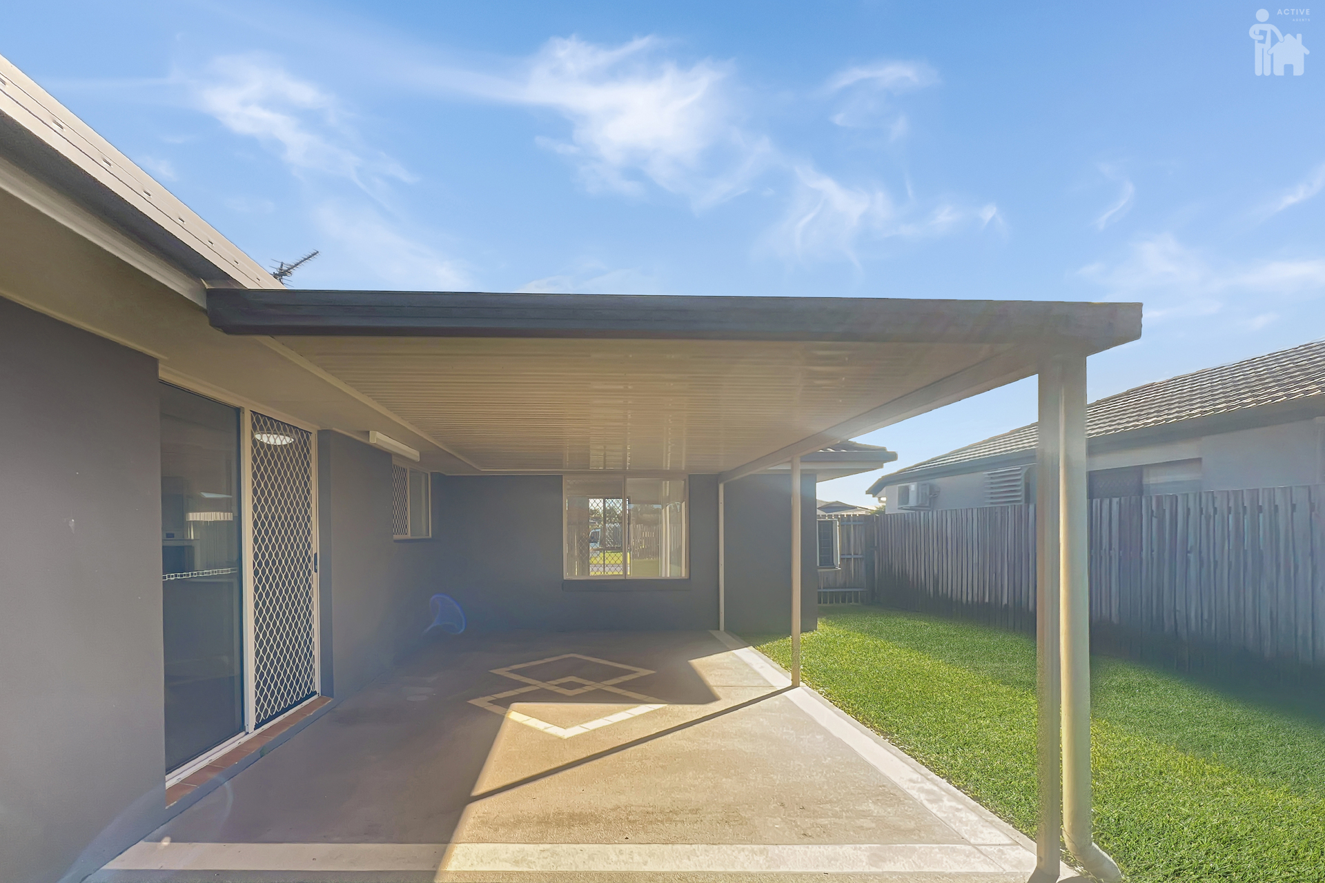 8 Protector Way, Eli Waters, QLD 4655 AUS