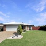 16 Wylie Way, Urraween, QLD 4655 AUS