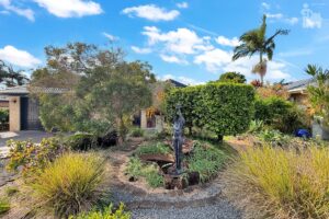 4 Faraday Court, Urraween, QLD 4655 AUS