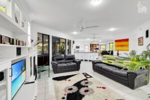 4 Faraday Court, Urraween, QLD 4655 AUS