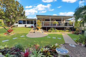 4 Faraday Court, Urraween, QLD 4655 AUS