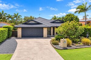 4 Faraday Court, Urraween, QLD 4655 AUS