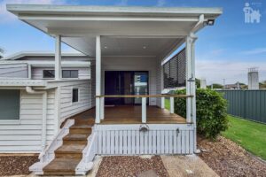 24 King Street, Urangan, QLD 4655 AUS