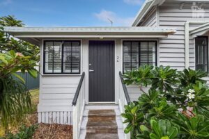 24 King Street, Urangan, QLD 4655 AUS