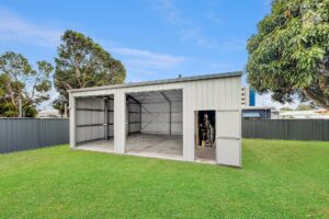 24 King Street, Urangan, QLD 4655 AUS