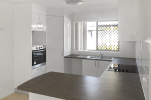 4 Bradman Way, Urangan, QLD 4655 AUS