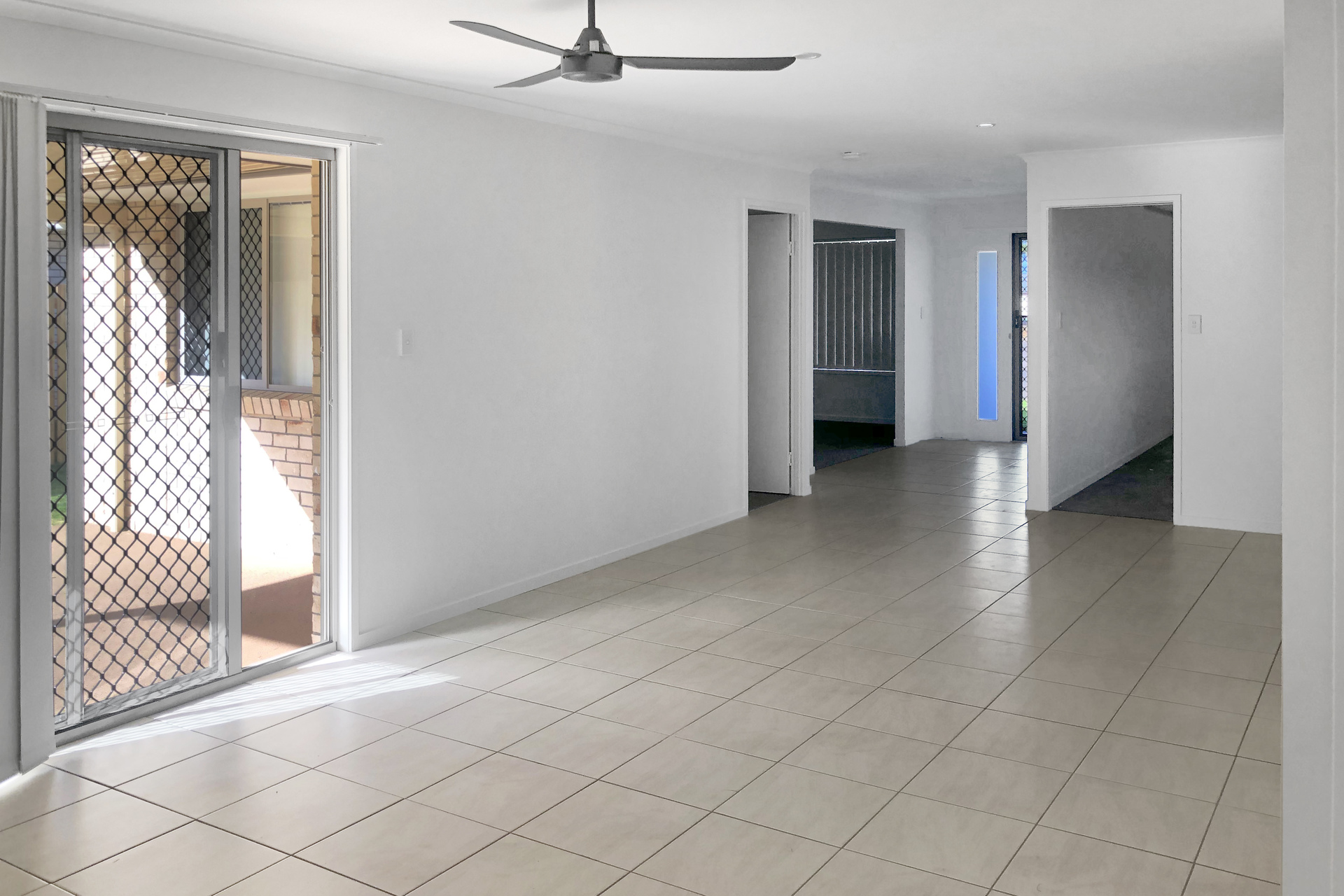 4 Bradman Way, Urangan, QLD 4655 AUS