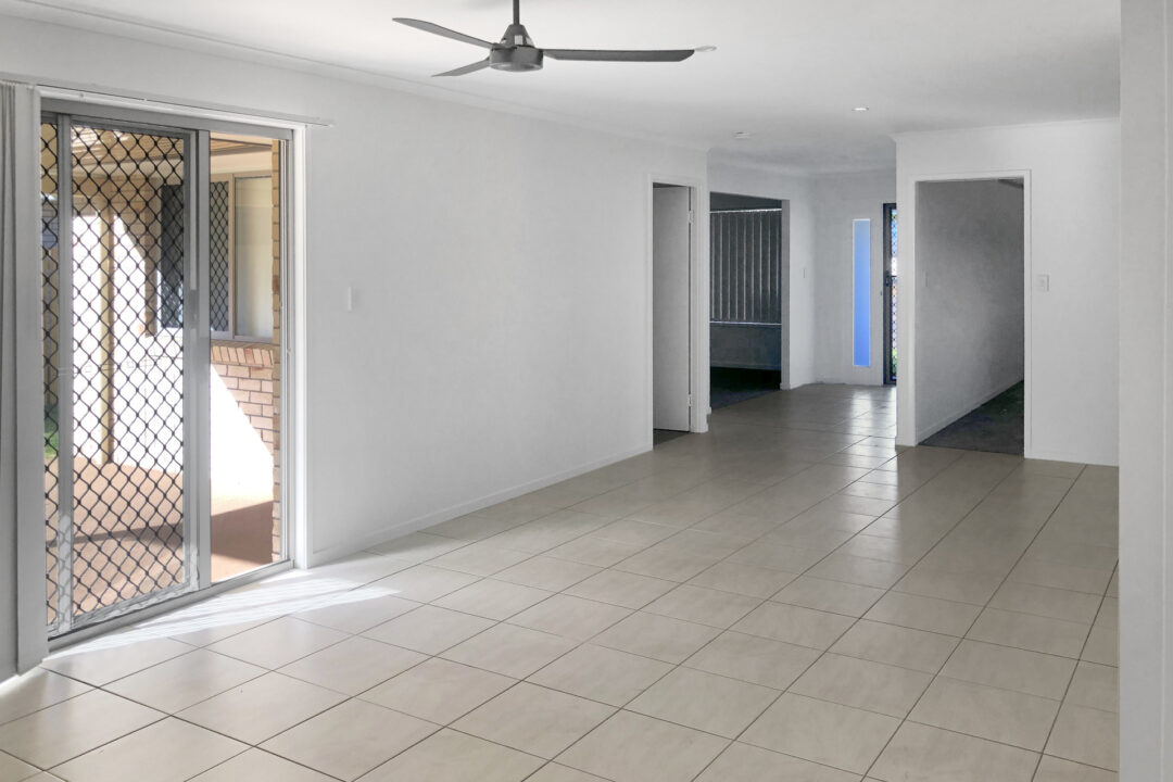 4 Bradman Way, Urangan, QLD 4655 AUS