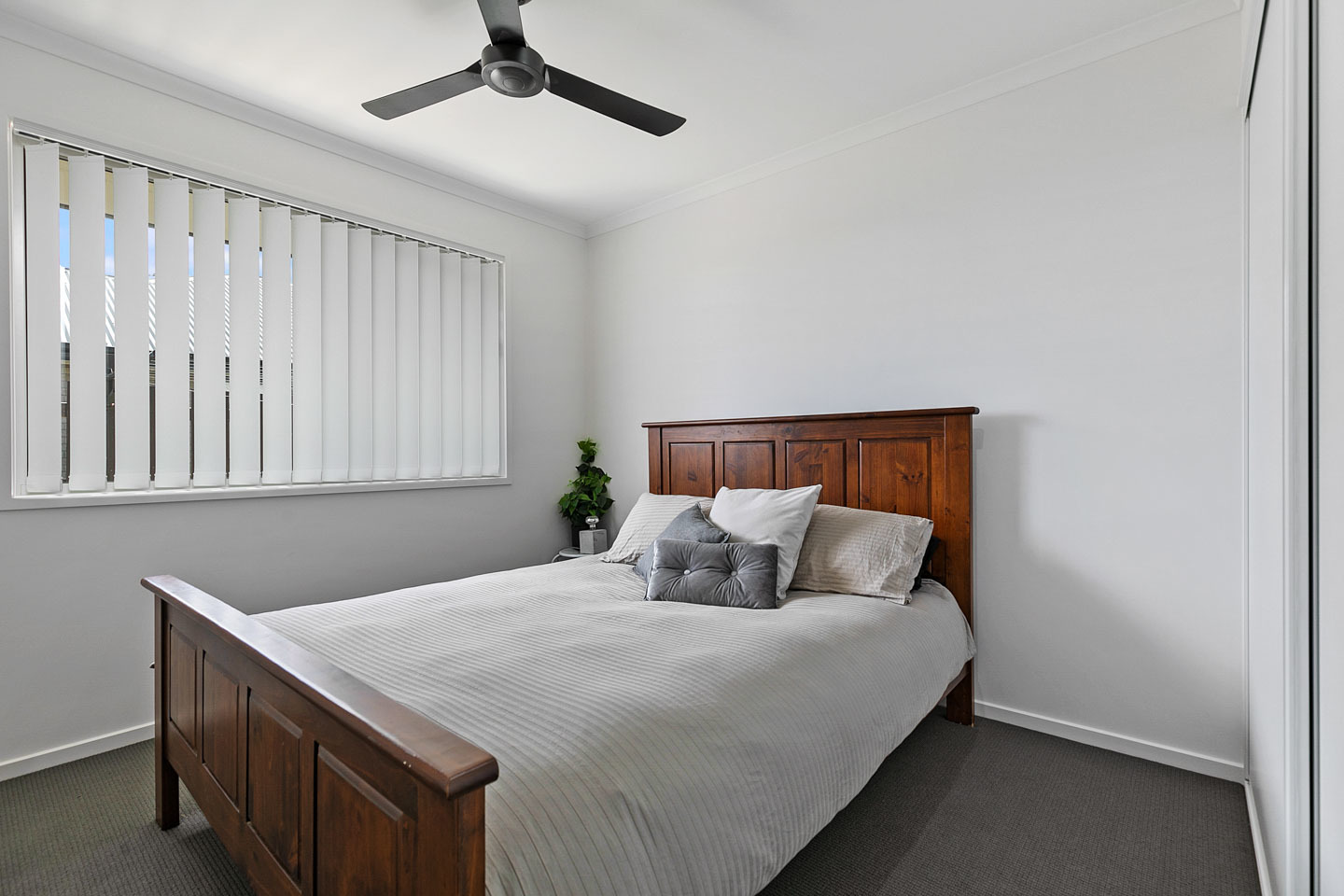 59 Serenity Drive, Eli Waters, QLD 4655 AUS
