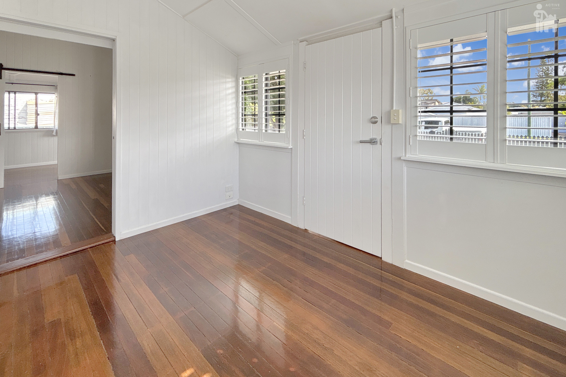24 King Street, Urangan, QLD 4655 AUS