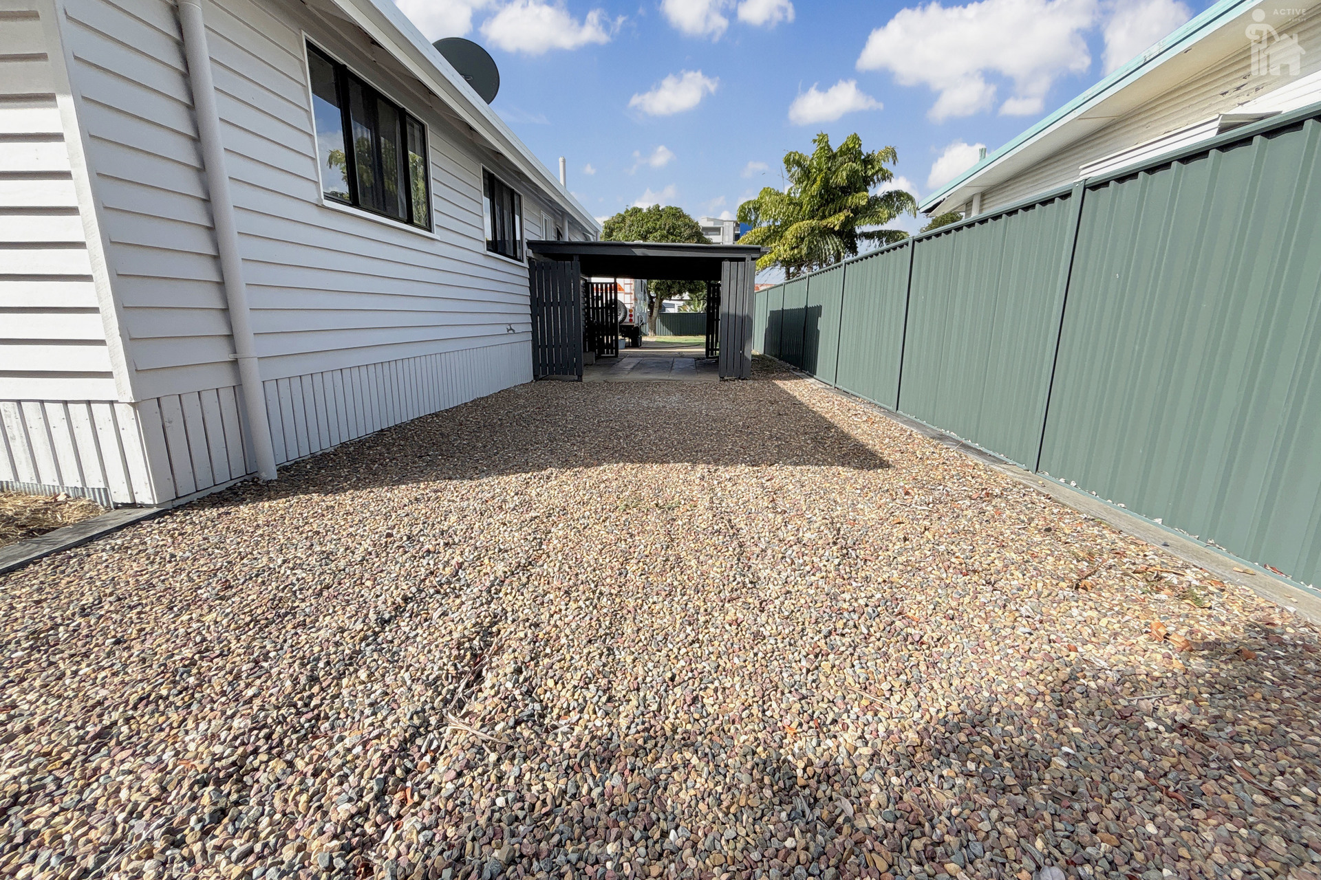 24 King Street, Urangan, QLD 4655 AUS